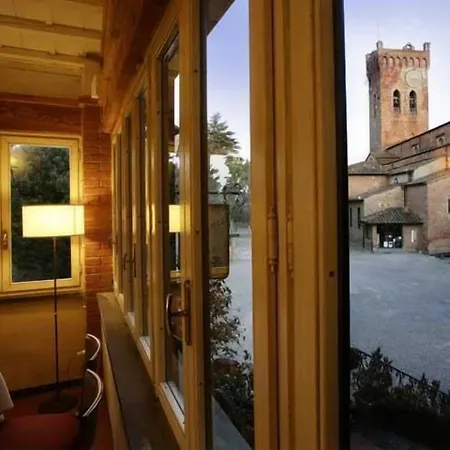 Miravalle فندق 4*